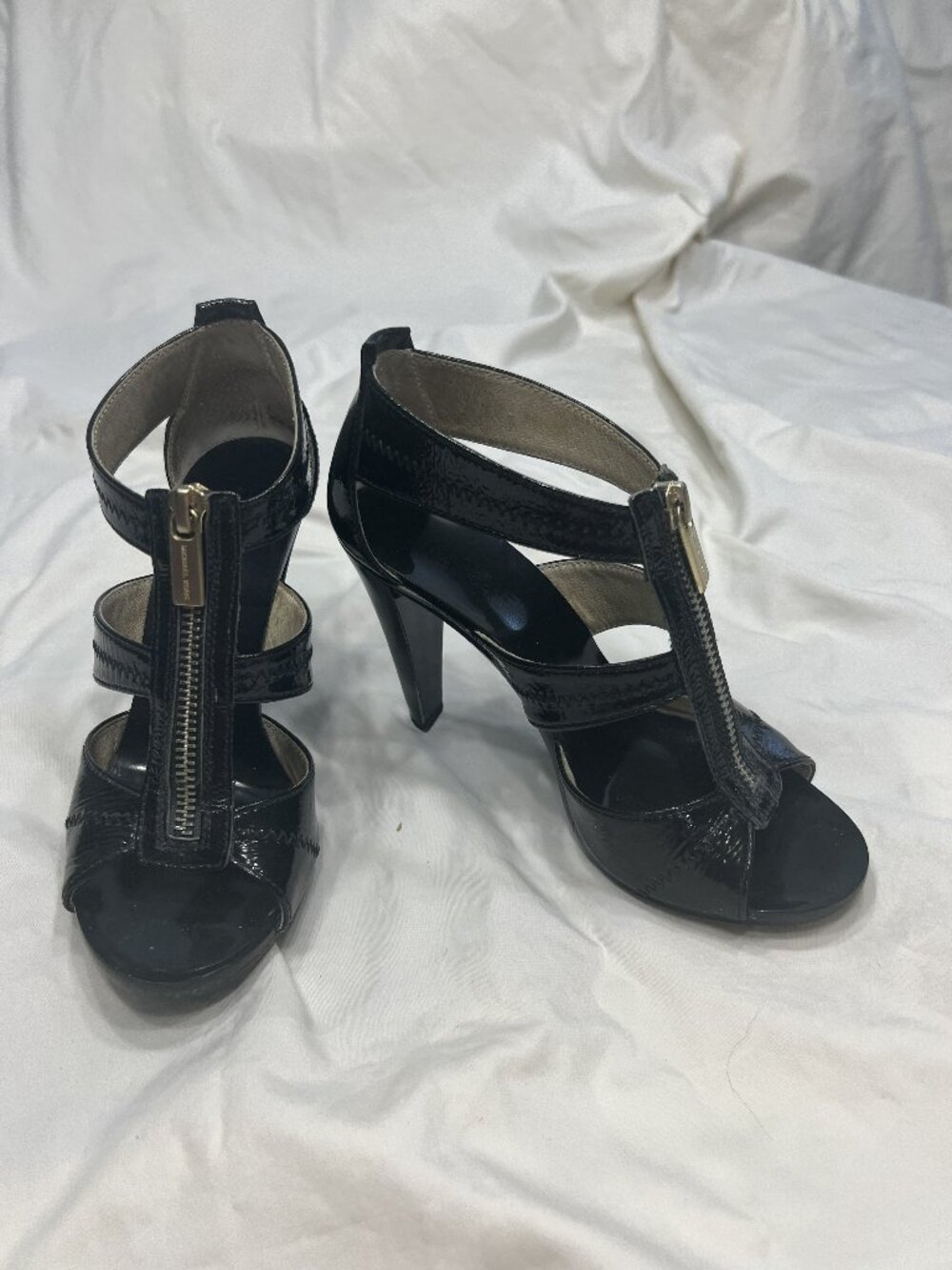 Michael Kors Black Patent Front Zip Cage Heels Size 5